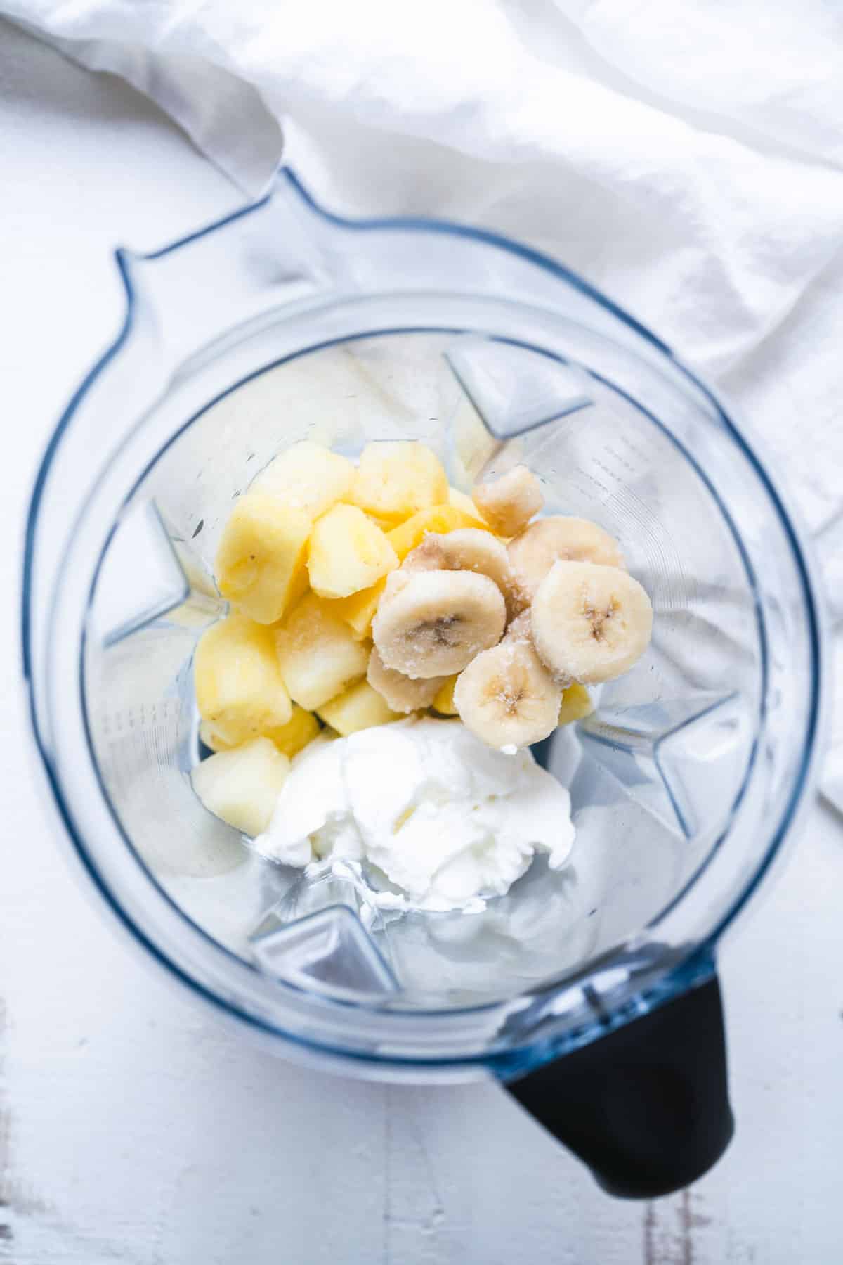 Pineapple Banana Smoothie (Quick & Easy!) Free Your Fork